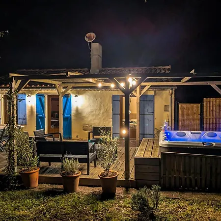 Jolie Maison Avec Jacuzzi Prázdninový dům *