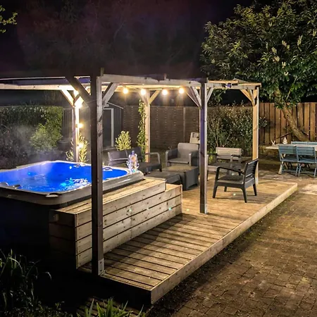 Jolie Maison Avec Jacuzzi Vensac