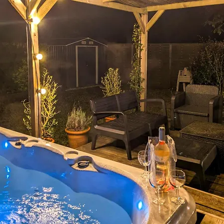 Jolie Maison Avec Jacuzzi * Vensac